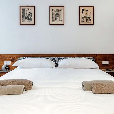 Suite Lo Storico - The House Of Travelers Como Ngoại thất bức ảnh