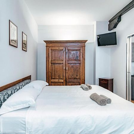Suite Lo Storico - The House Of Travelers Como Ngoại thất bức ảnh