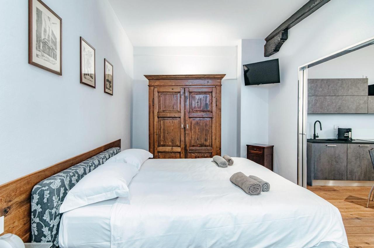 Suite Lo Storico - The House Of Travelers Como Ngoại thất bức ảnh
