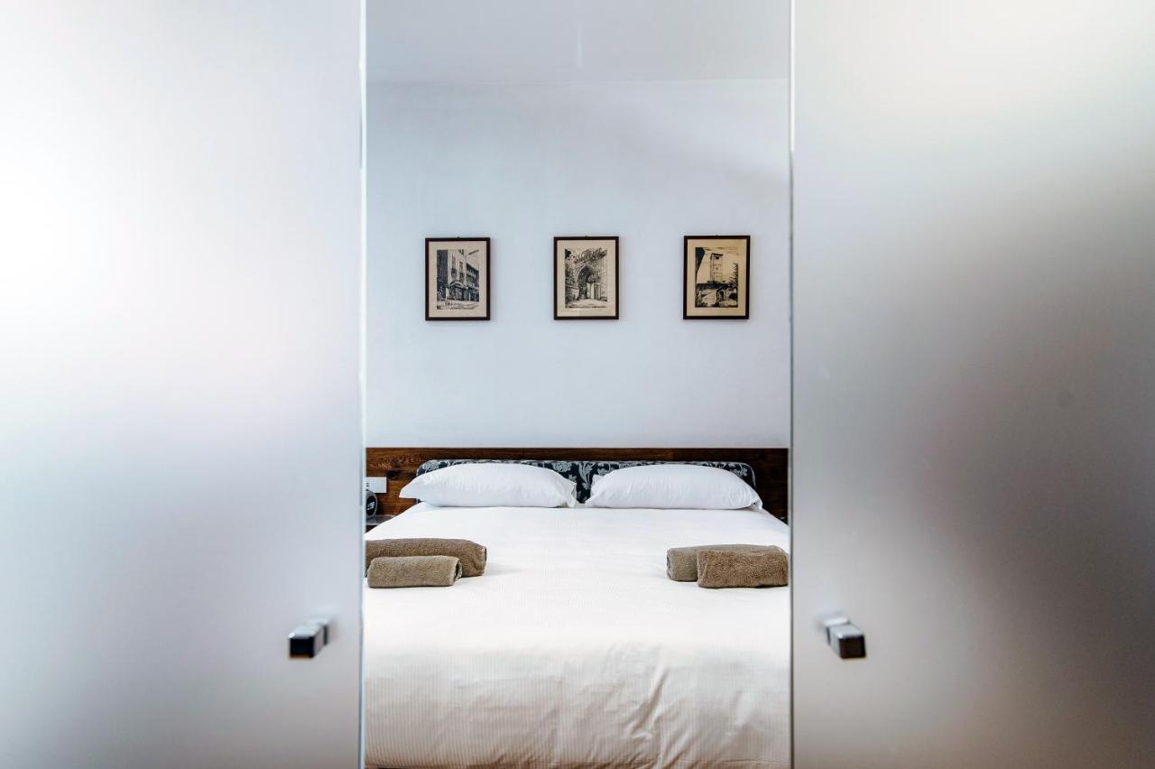 Suite Lo Storico - The House Of Travelers Como Ngoại thất bức ảnh