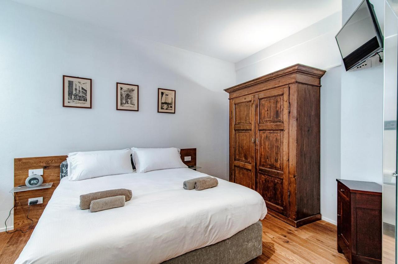 Suite Lo Storico - The House Of Travelers Como Ngoại thất bức ảnh