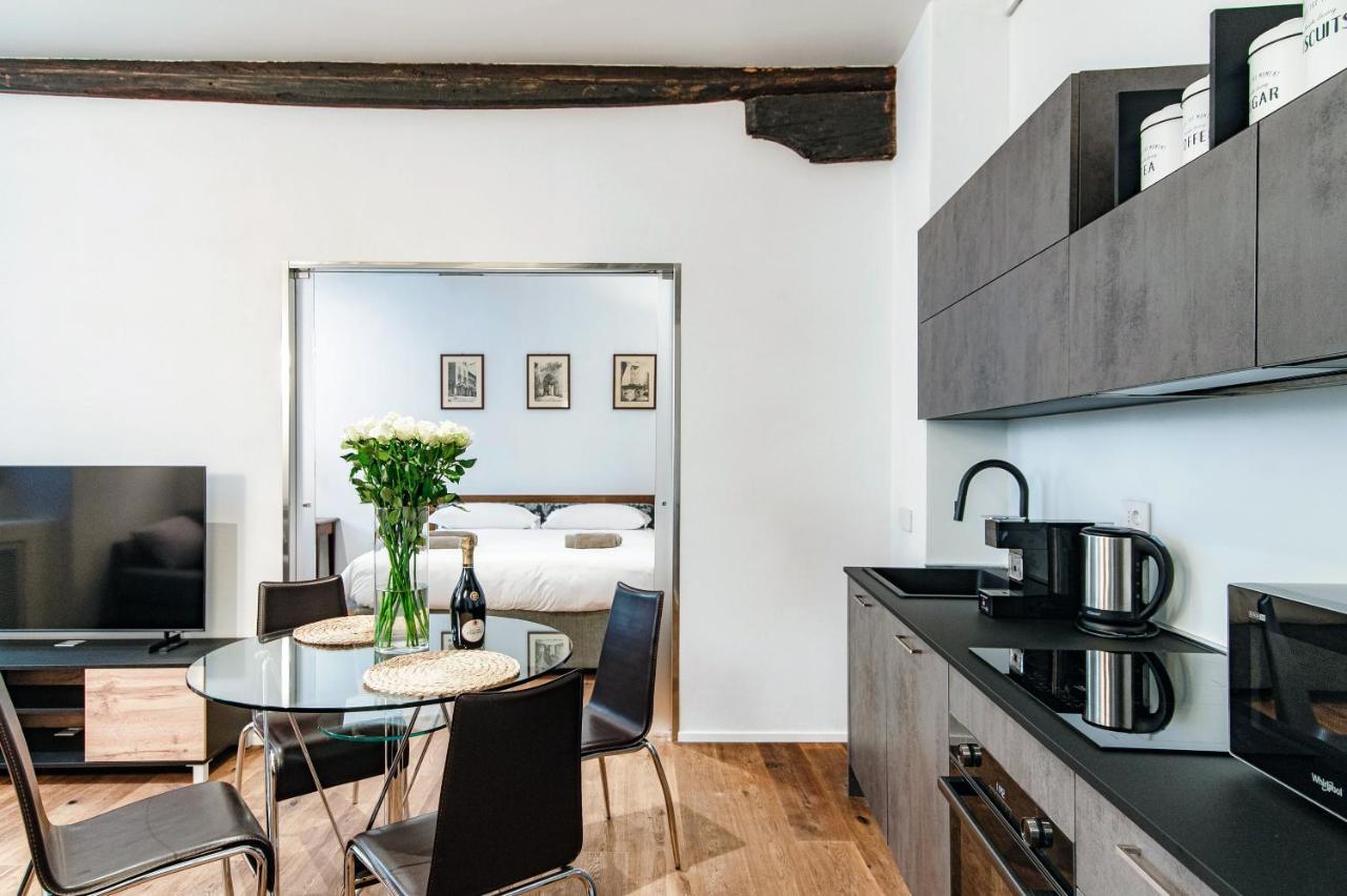 Suite Lo Storico - The House Of Travelers Como Ngoại thất bức ảnh